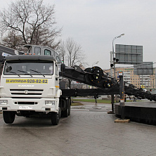 Мойка памятника Гагарина, АГП 52  метра